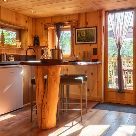 Les Du Beau Vallon Horská chata *